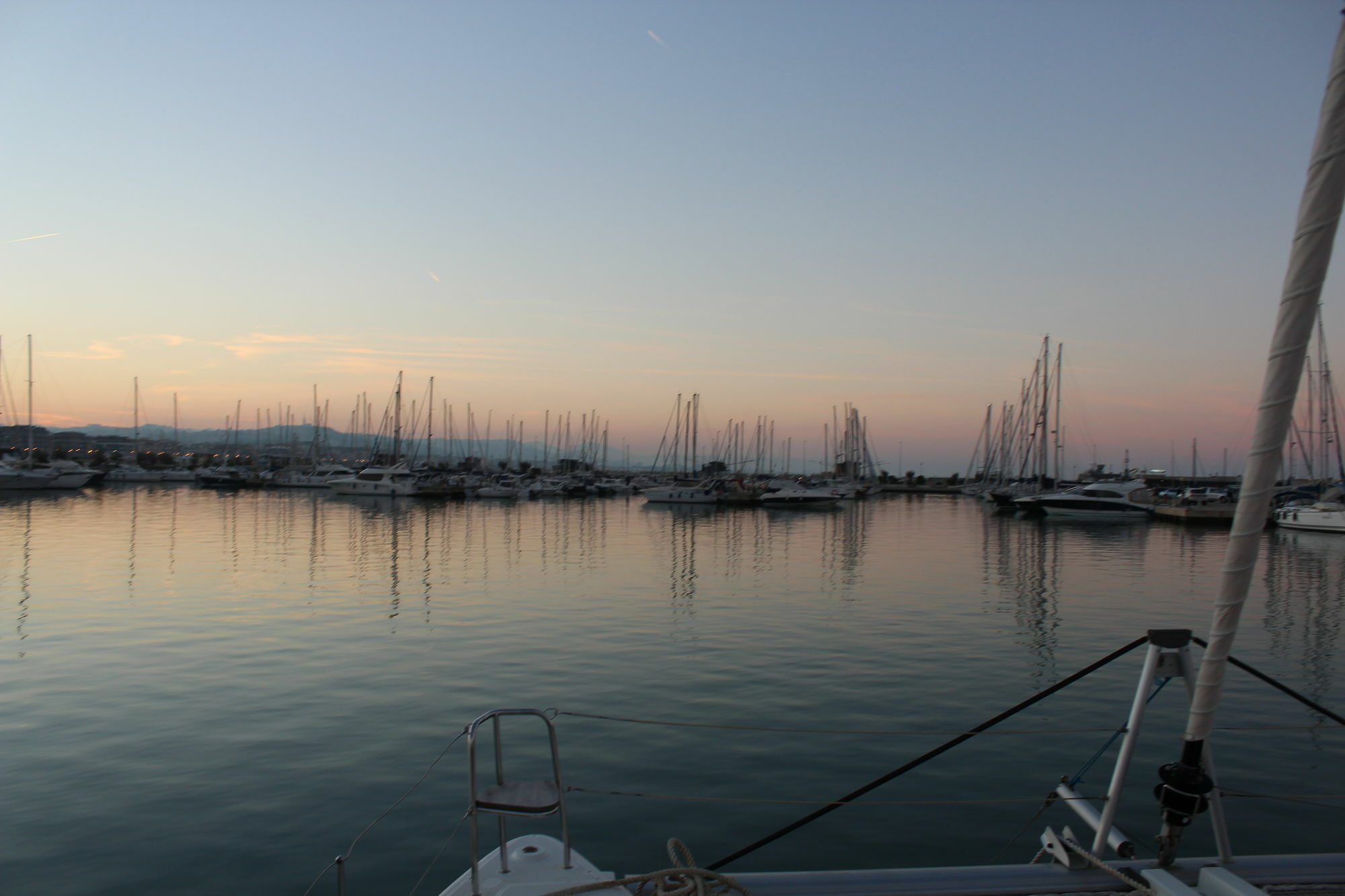 Catamarano Mauticat Hotel Pescara Exterior photo